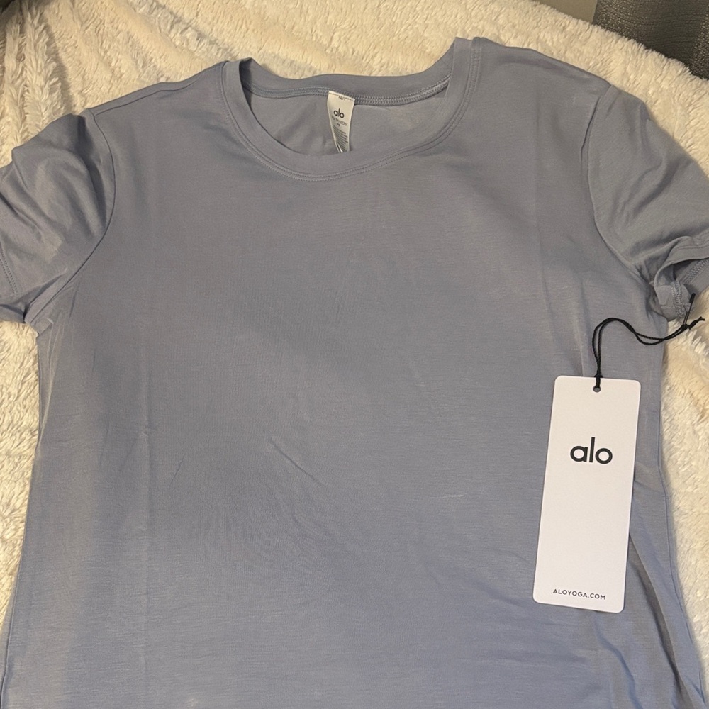 ALO 🩵🩶Yoga Winter Frost Tee